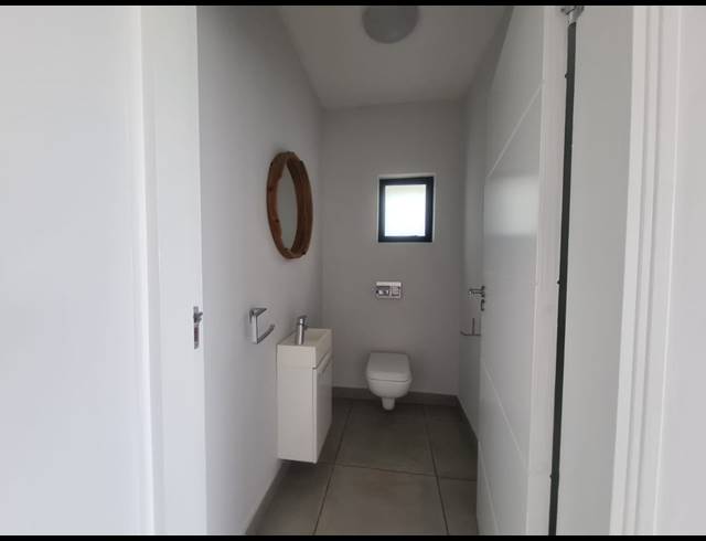 3 BEDROOM TOWNHOUSE FOR SALE IN SIMBITHI ECO ESTATE